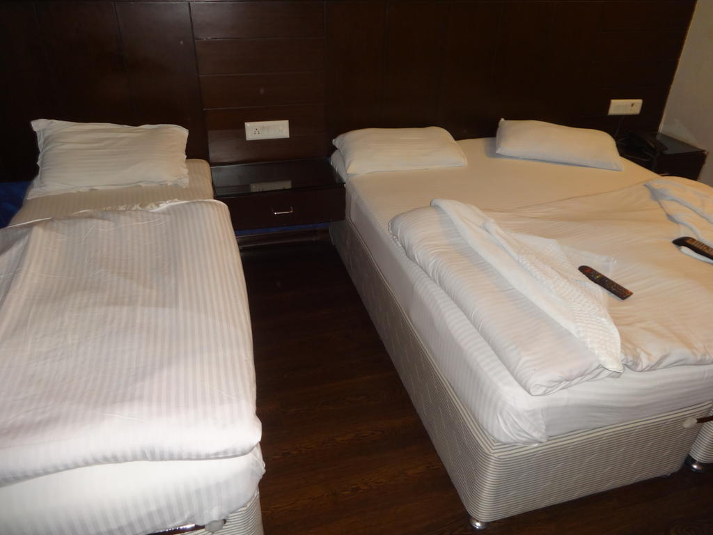 Sohana Palace New Delhi Room photo